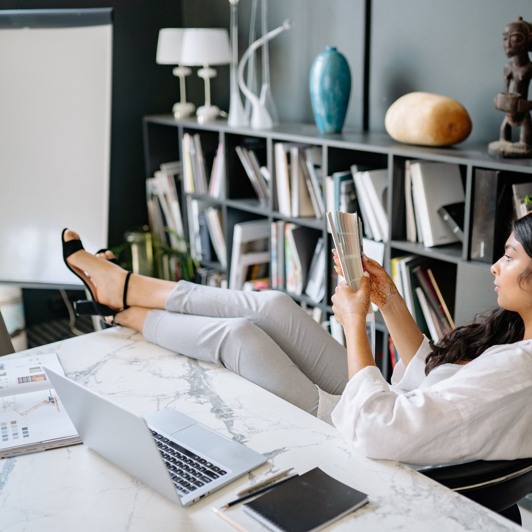 Casual Outfits for Women Who Work in Relaxed Office Environments - casual outfits for women