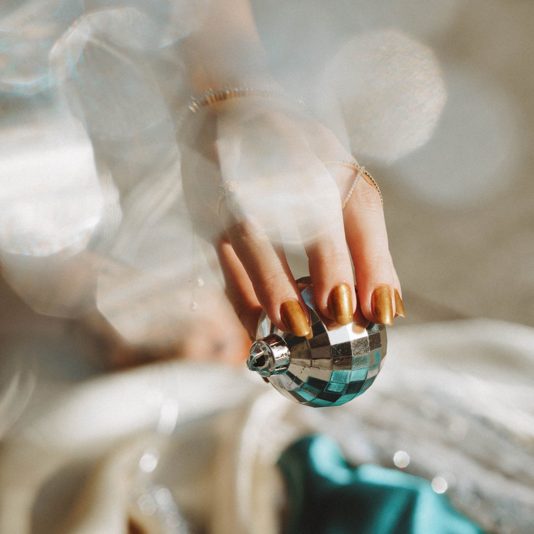 13. Coffin-Shaped Pearly White Nails With Shimmer Dust - pearly white nails